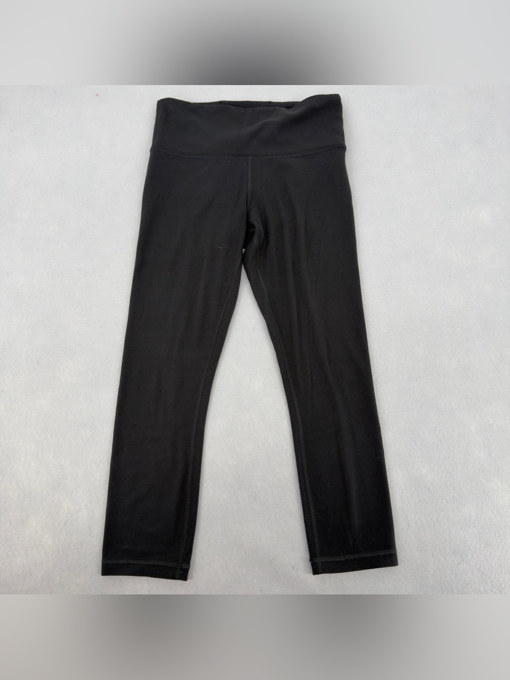 Athleta Black Elation Capri Leggings XS